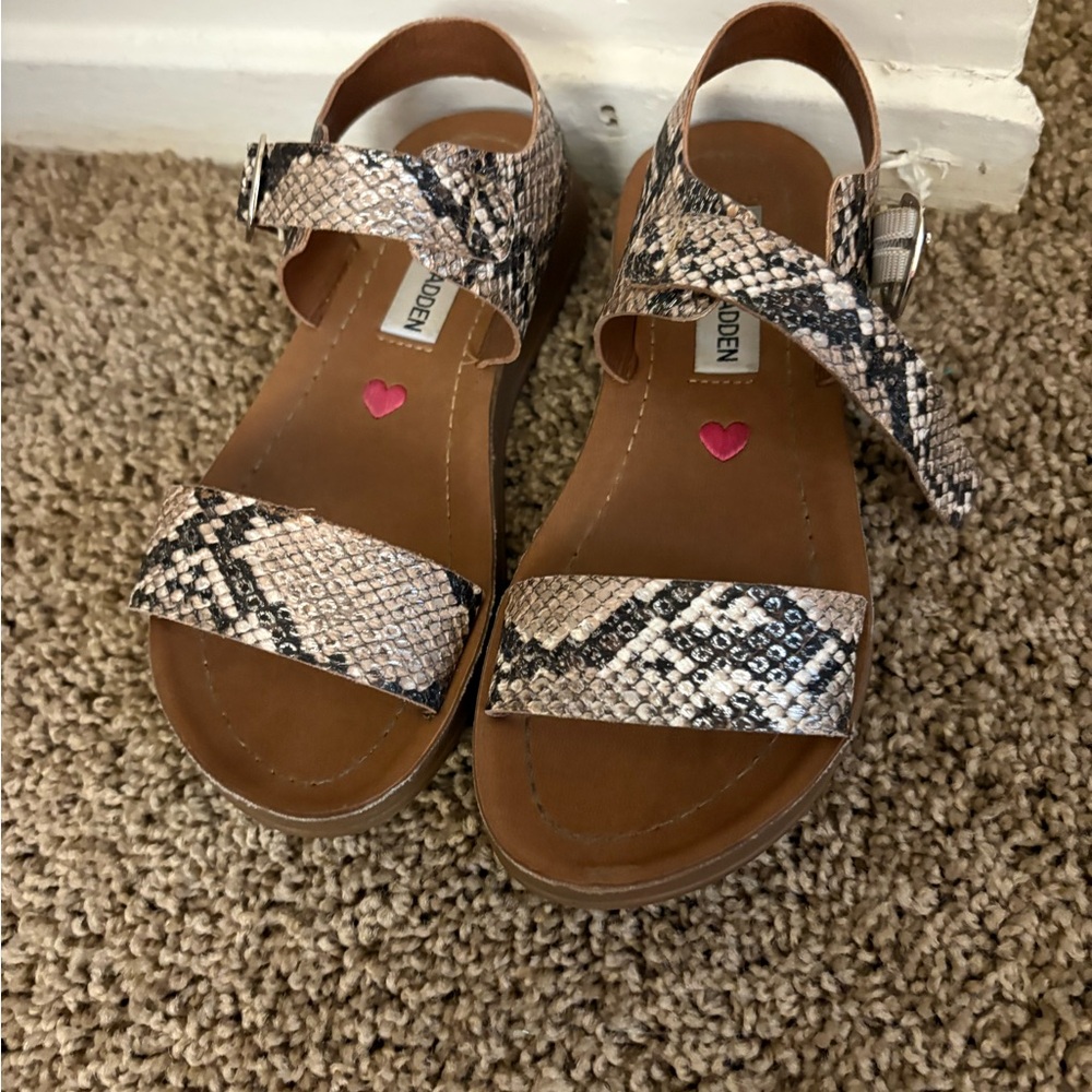 Steve Madden Beige and Black Snakeskin Sandals
